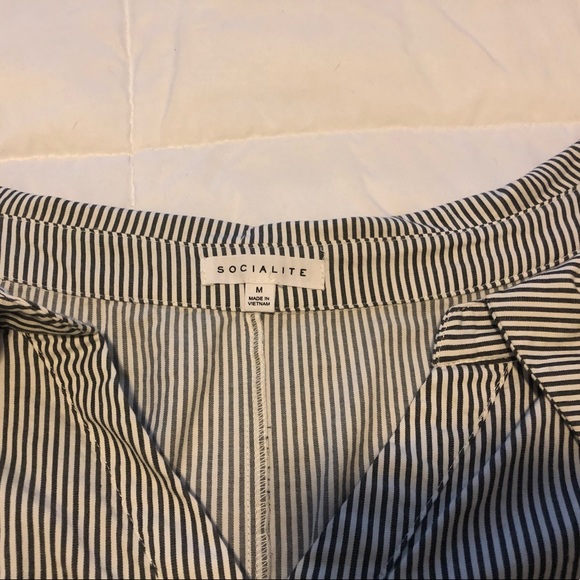 Nordstrom off shoulder button up - Picture 3 of 3